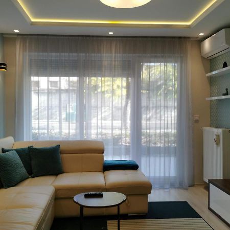 Luna Apartment Boedapest Buitenkant foto